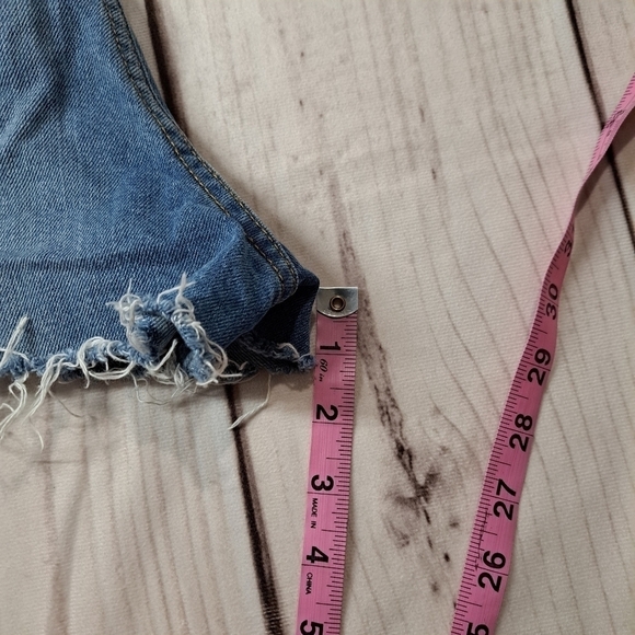 H&M Coachella Daydreamer Shorts Size 4 - Picture 9 of 9